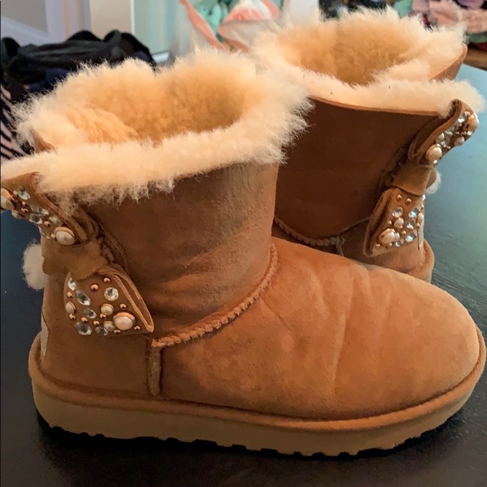 Tan UGGs, size 6 with bow detail